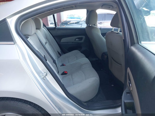 CHEVROLET CRUZE 1LT AUTO - 8