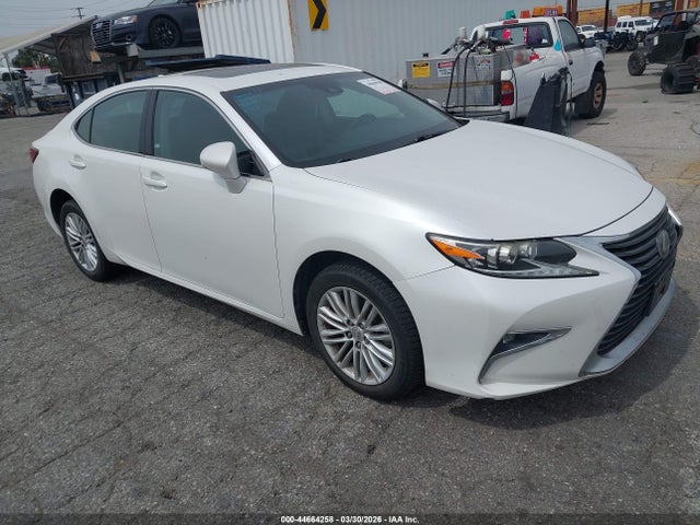 2017 LEXUS ES 