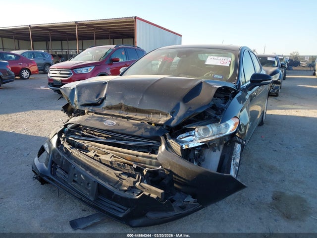 FORD FUSION ENERGI SE LUXURY - 2