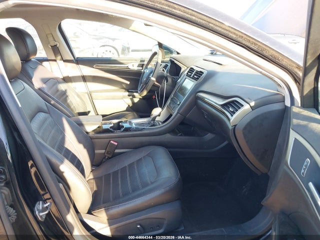 FORD FUSION ENERGI SE LUXURY - 5
