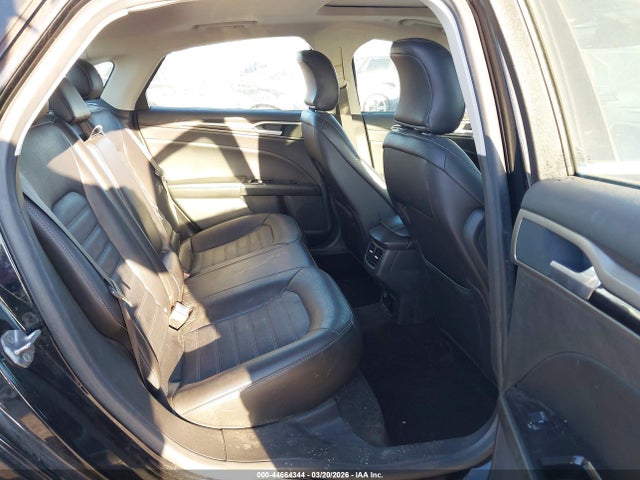 FORD FUSION ENERGI SE LUXURY - 8