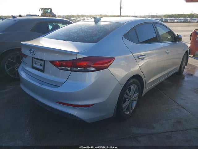 HYUNDAI ELANTRA VALUE EDITION - 4