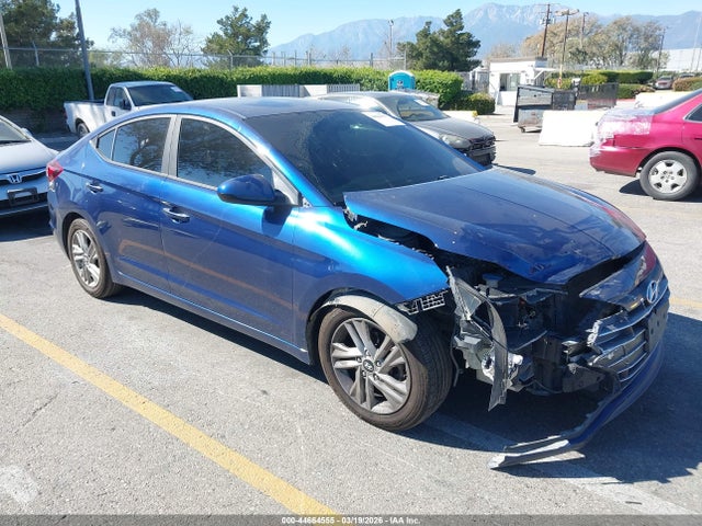 HYUNDAI ELANTRA SE - 1