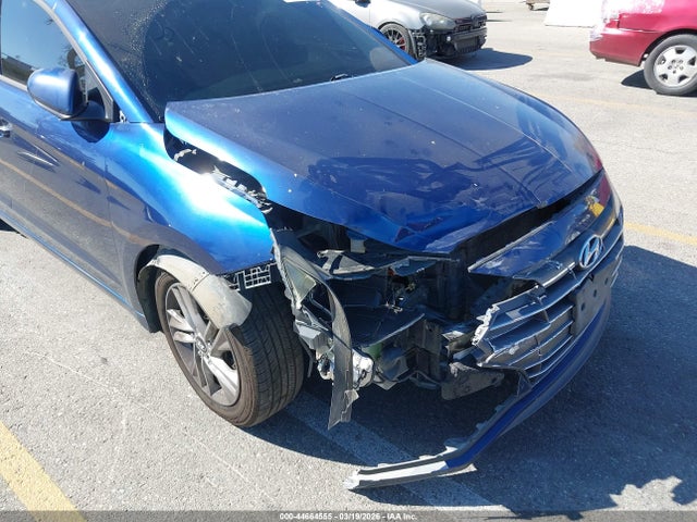 HYUNDAI ELANTRA SE - 6