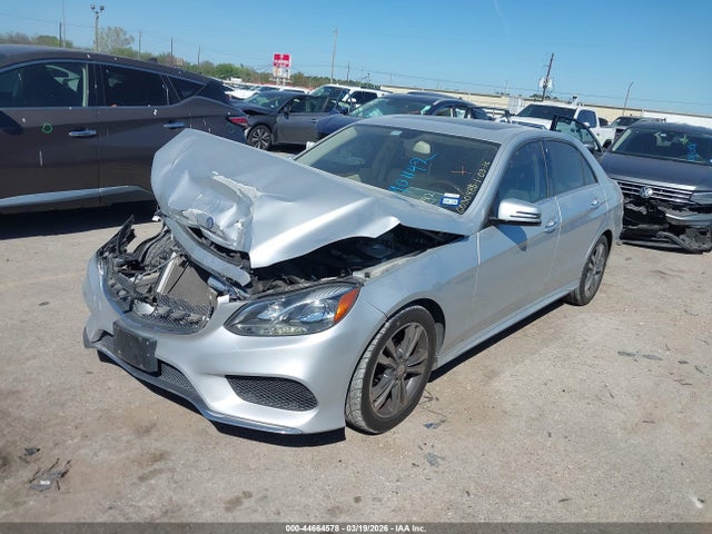 MERCEDES-BENZ E-CLASS - 2