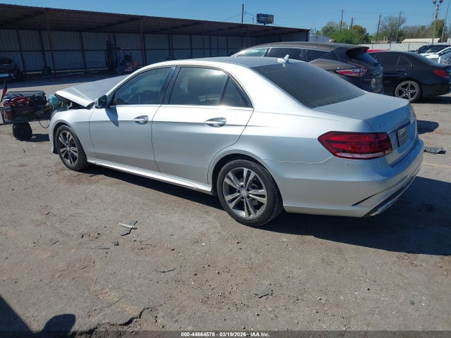 MERCEDES-BENZ E-CLASS - 3