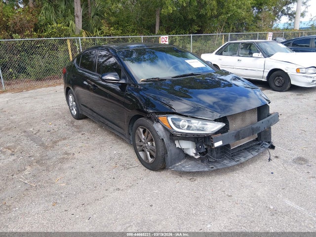 HYUNDAI ELANTRA SE - 1