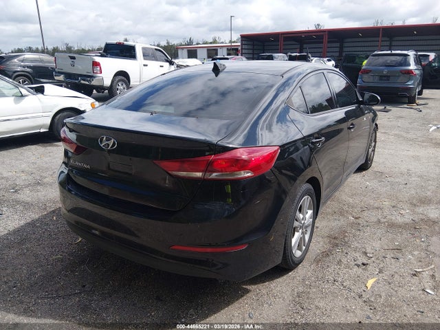 HYUNDAI ELANTRA SE - 4