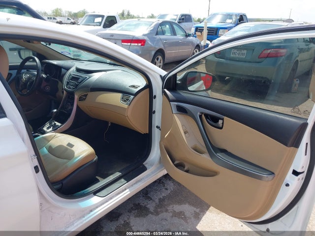 HYUNDAI ELANTRA LIMITED - 5