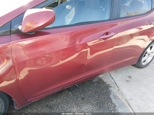 HYUNDAI ELANTRA GLS - 6