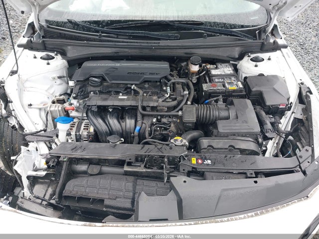 HYUNDAI ELANTRA SE - 10