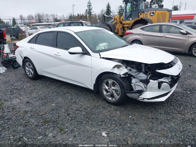 HYUNDAI ELANTRA SE - 1