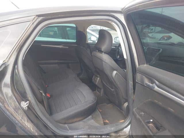 FORD FUSION SE - 8