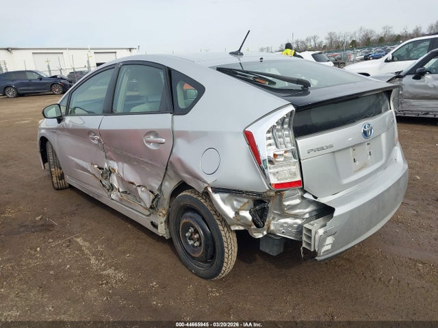 TOYOTA PRIUS - 3