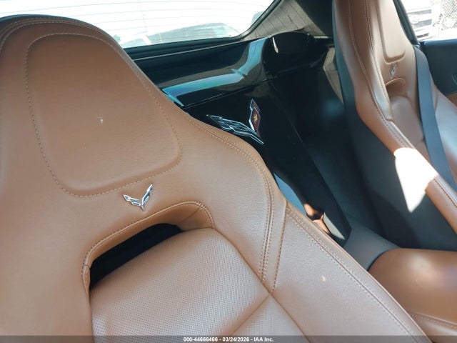 CHEVROLET CORVETTE STINGRAY - 8