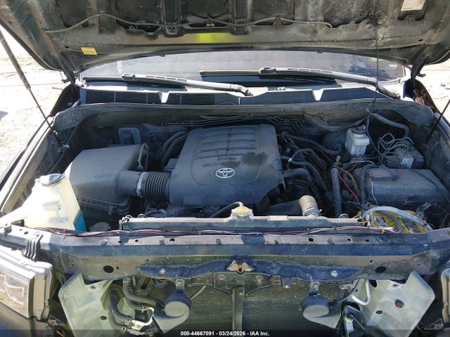 TOYOTA TUNDRA - 10