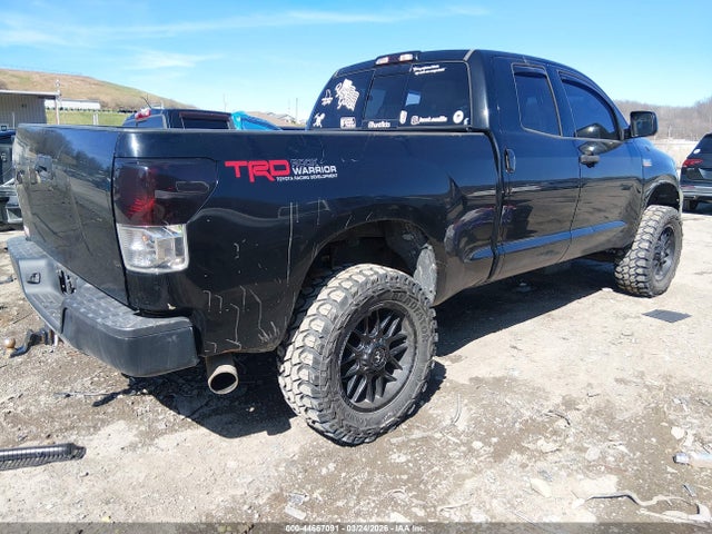 TOYOTA TUNDRA - 4