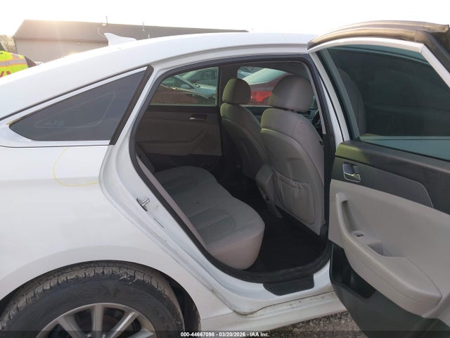 HYUNDAI SONATA SE - 8