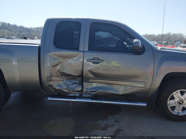 CHEVROLET SILVERADO 1500 - 6