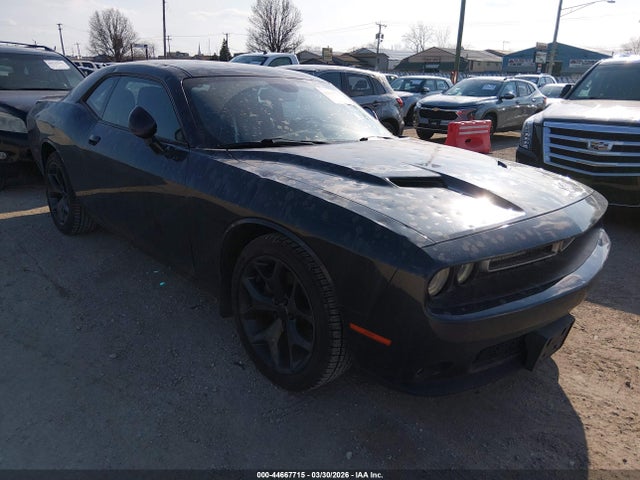 DODGE CHALLENGER SXT PLUS - 1