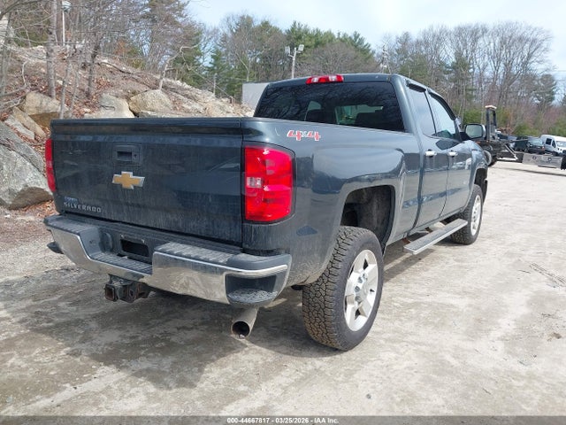 CHEVROLET SILVERADO - 4