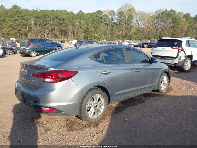 HYUNDAI ELANTRA SEL - 4