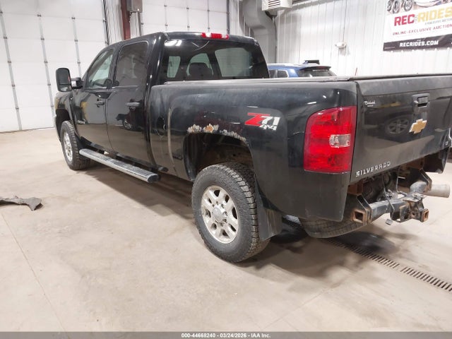 CHEVROLET SILVERADO 2500HD LT - 3