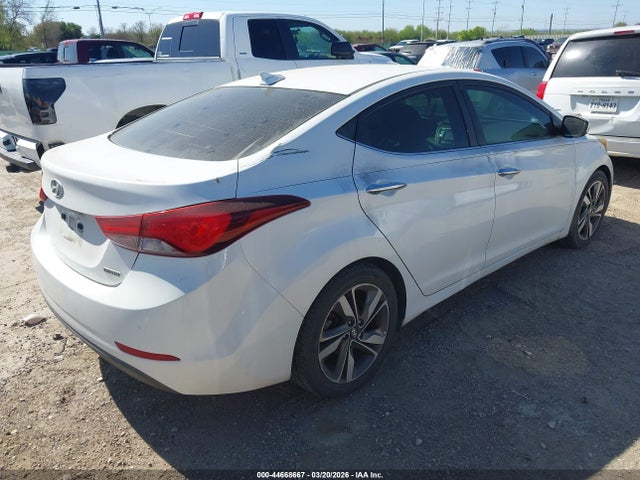 HYUNDAI ELANTRA - 4