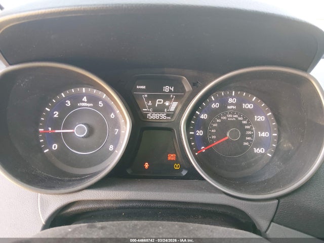 HYUNDAI ELANTRA SE - 7