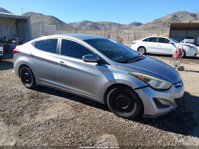 HYUNDAI ELANTRA SE - 1