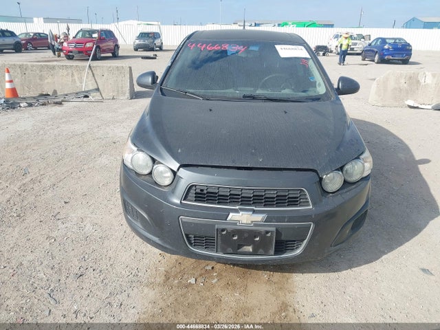 CHEVROLET SONIC LS AUTO - 6