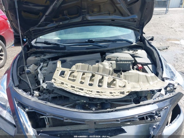 2013 Nissan ALTIMA 2.5 SV photo 10