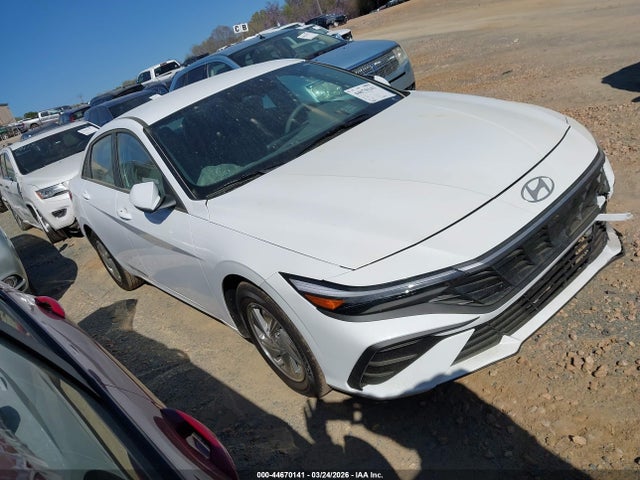 2026 HYUNDAI ELANTRA SE