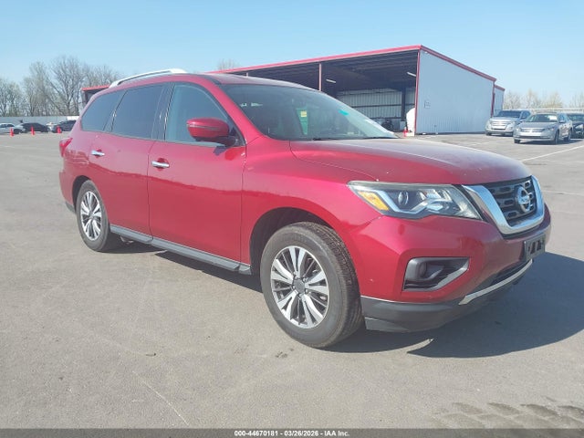 2017 NISSAN PATHFINDE SL