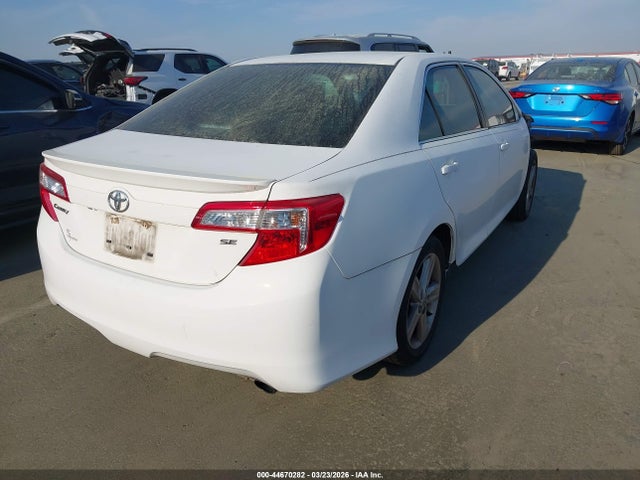 TOYOTA CAMRY - 4
