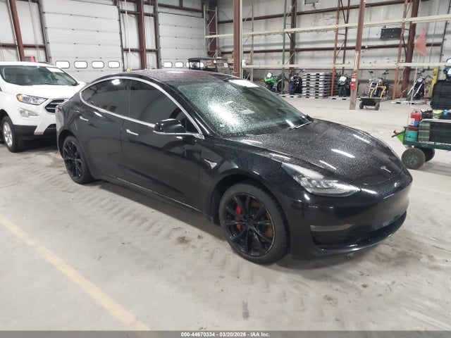2018 TESLA MODEL 3 LONG RANGE/PERFORMANCE