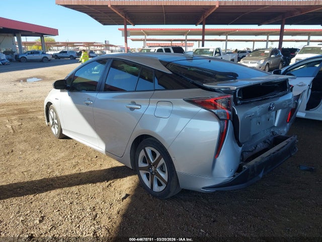 TOYOTA PRIUS - 3