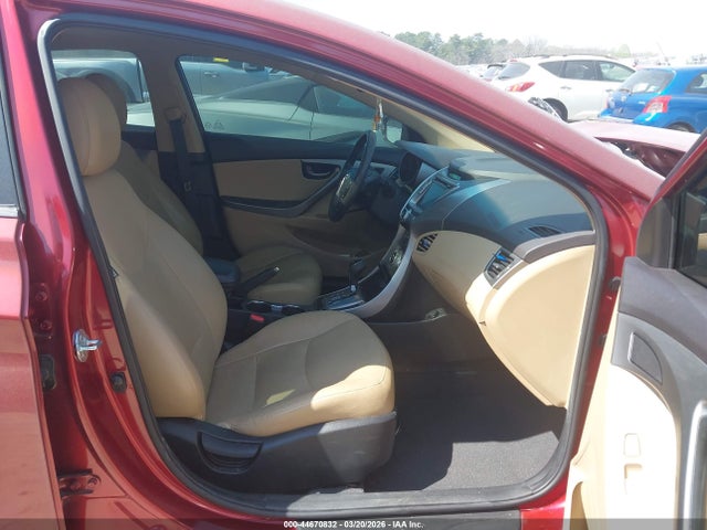 HYUNDAI ELANTRA LIMITED - 5