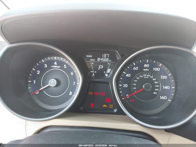 HYUNDAI ELANTRA LIMITED - 7