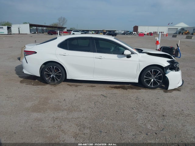 2018 Toyota CAMRY SE thumbnail 13