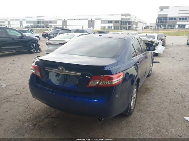 TOYOTA CAMRY - 4