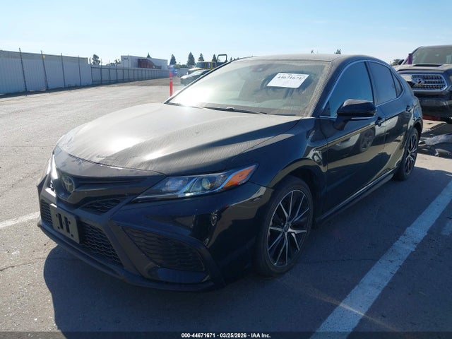 TOYOTA CAMRY - 2