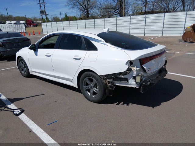 2022 KIA K5 LXS photo 3