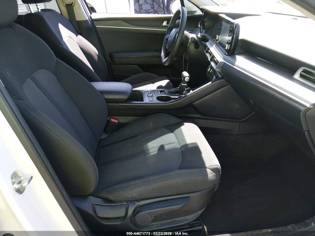 2022 KIA K5 LXS photo 5