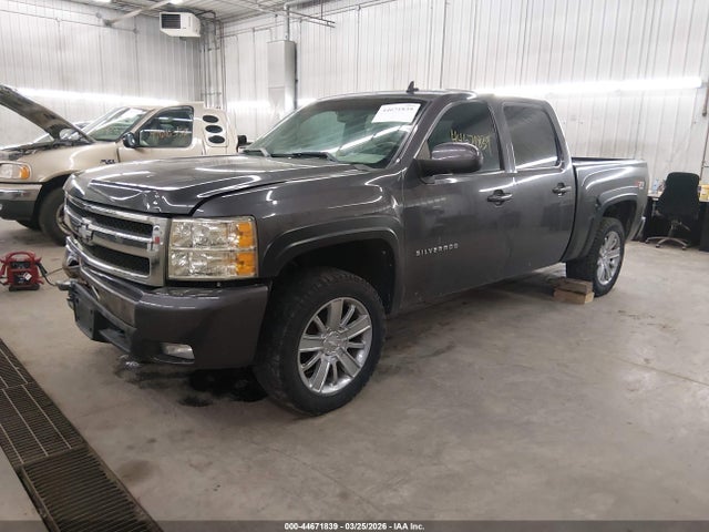 CHEVROLET SILVERADO 1500 - 2