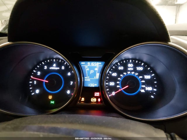 HYUNDAI VELOSTER BASE W/GRAY - 7