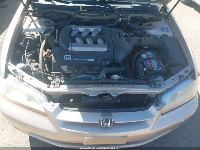 HONDA ACCORD 3.0 EX - 10