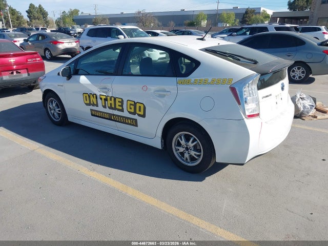 TOYOTA PRIUS - 3