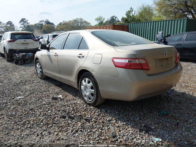 TOYOTA CAMRY - 3