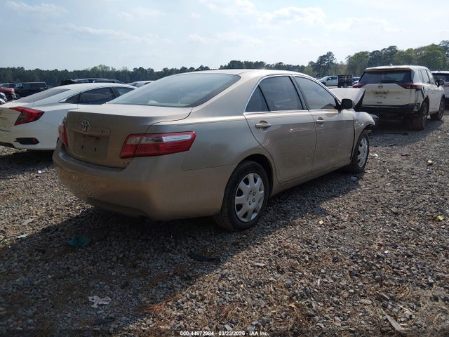 TOYOTA CAMRY - 4